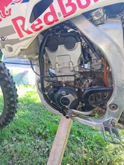 Yamaha YZf 250 - 7