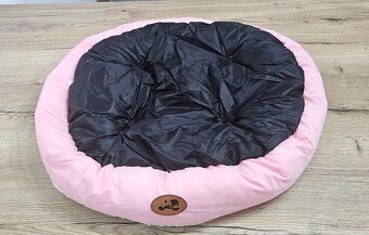 Ružový alebo šedý pelech rozmeru cca 70x60cm a 60x50cm - 7