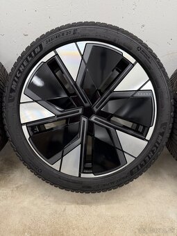 Zimná sada Volvo EX 30 - 5x108 R20 , 245/40/20 - 7