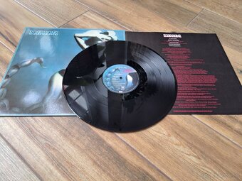 Lp SCORPIONS- Savage Amusement - 7