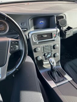 Predám Volvo V60 - 7