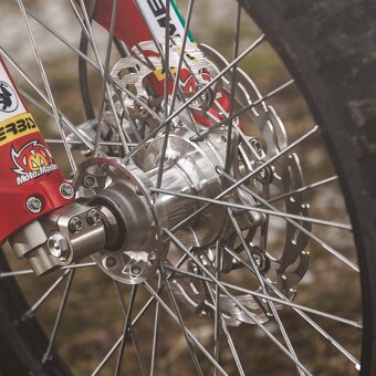 Ktm sx/ exc brembo strmen, adapter, kotuc MM - 7