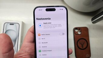 Apple iPhone 15 tmavý 128GB - aj vymením - 7