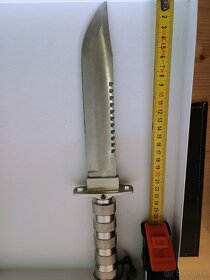 Zbierka nožov, dyk, vyskakovaciek C.1 - 7