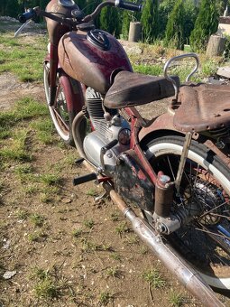 Predam Jawa 250 perák komunista - 7