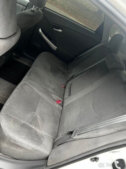 Toyota prius hybrid (2010) - 7