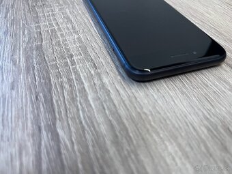 Predam Apple iPhone 8 64GB - 7