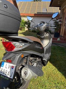 Skúter Sym Symphony ST 125 - 7