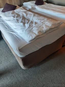 30 ks postele z hotelu boxspring - 7