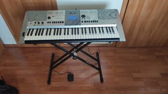 YAMAHA PSR E413 - samohrajka s príslušenstvom - 7