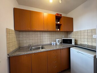 Zabehnutý apartmánový dom na predaj, obec Bobrovec - Liptovs - 7
