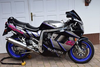 SUZUKI GSX-R 1100 - 7