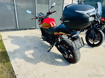 Honda Hornet 600 - 7