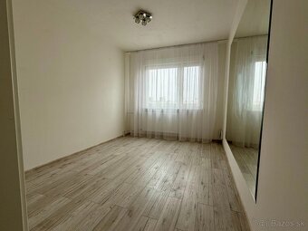 Zrekonštruovaný 3i byt s klimatizáciou a loggiou KVP Wurmova - 7