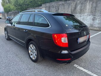 Skoda superb combi 2.0 tdi 103kw 2011 - 7