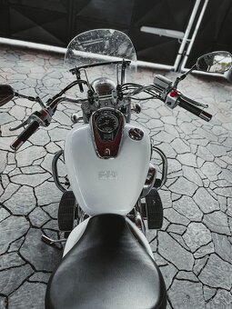 SUZUKI INTRUDER C 800 / VL 800 - 7