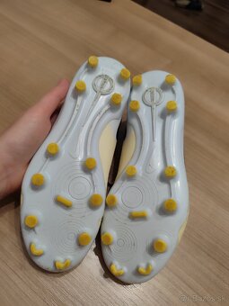 Kopačky na futbal zn.Nike v 38,5 - 7