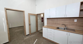 ■ 45 m2 s klimatizáciou a vlastným wc, Prešov - centrum. - 7