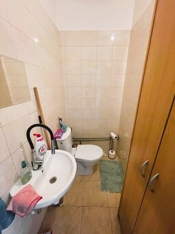 Prenájom / Obchodný priestor v centre Malaciek, 50 m2. - 7