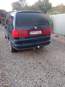 Volkswagen Sharan 2.0 BENZÍN - 7