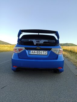 Subaru Impreza 2, 0 R - 7