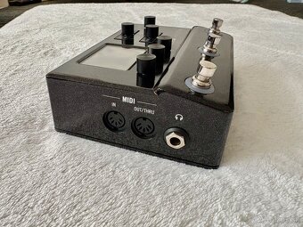 Line6 HX Stomp Gitarový multiefekt - 7