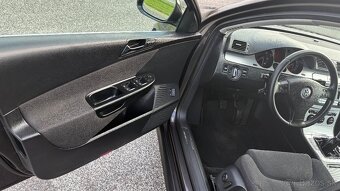 Predám Volkswagen Passat B6 2.0 TDI,103Kw,R.v.2008 - 7
