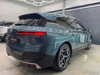 BMW iX xDrive40 2022 - 7