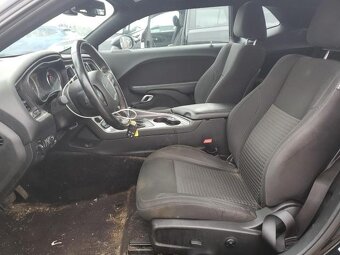 Dodge Challenger 3,6 V6 - 7