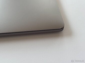 MacBook PRO 2019 13 8GB / 256GB Nová Baterka - 7