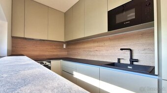 Predám 4 izbový byt - 7