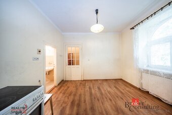 Na predaj 2 izbový byt s rozlohou 80 m2 - 7