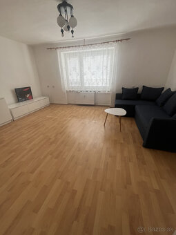 Prenájom priestranného 2-izbového bytu na Krátkej ulici v Hu - 7