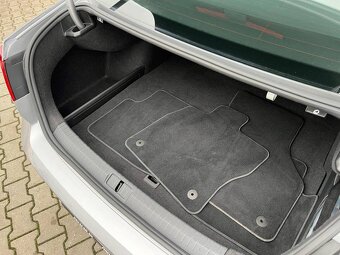 Volkswagen Passat 2.0 TDI Elegance DSG - 7