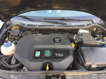 Škoda Fabia RS Black-1.9TDi 96Kw + chip ,Xenon,ťažné - 7