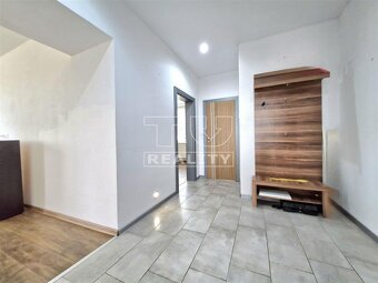 Na predaj rozľahlý 3-izbový byt s rozlohou 108 m2 v... - 7