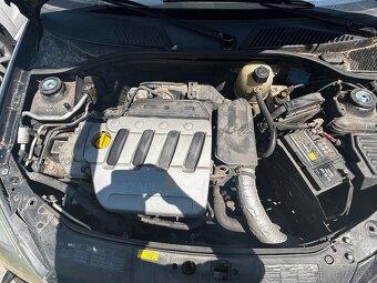 Renault clio 1.4 16v - 7
