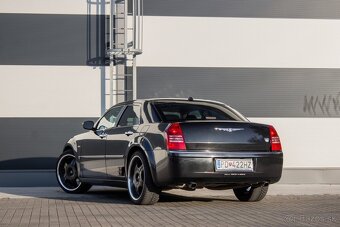 Chrysler 300 C 5.7L V8 - 7