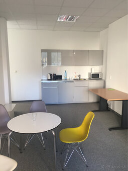 Polyfunkčná budova Petržalka - 7