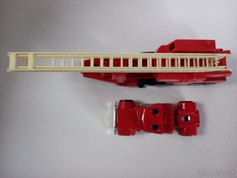 MATCHBOX CONVOY - PETERBILT FIRE ENGINE - 7