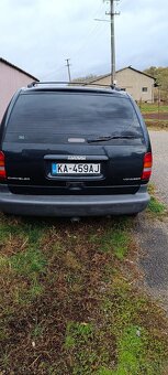 Chrysler Voyager 2.5 - 7
