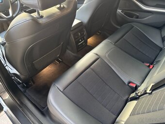 BMW 320d xDrive A/T - 7