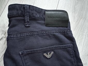 Pánske,kvalitné džínsy EMPORIO ARMANI - veľkosť 31/32 - 7