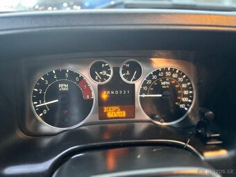 2009 Hummer H3T pickup - 7