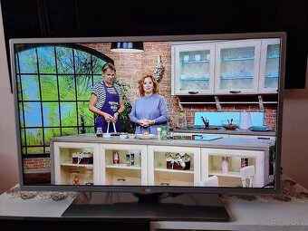 Predám SMART 3D LED TV LG 32LB580V Full HD s Wi-Fi - 7