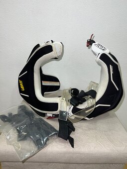Chránič krku Leatt Neck Brace DBX - 7