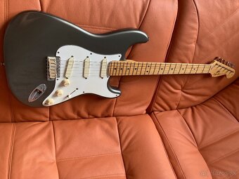 Fender Eric Clapton Stratocaster - 7