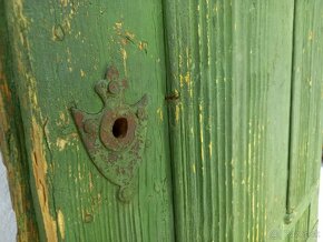Starožitné drevene dvere - zelené - staré dvere - old doors - 7