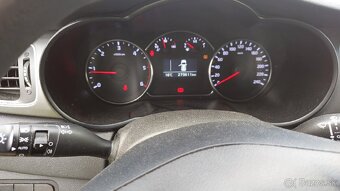 Kia carens 1.7 crdi - 7