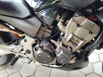 Honda CB900F Hornet - 7